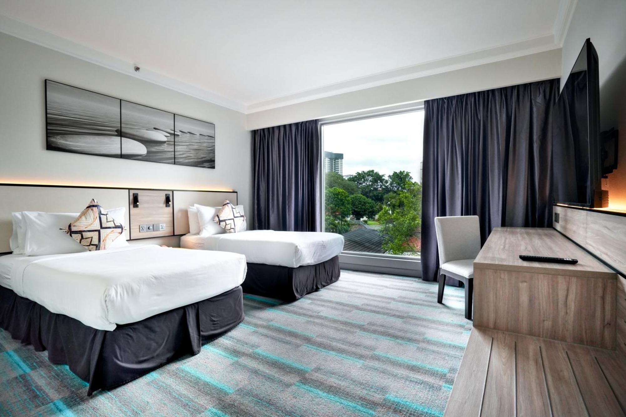 Thistle Johor Bahru Exterior foto Deluxe Room